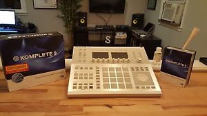 Native Instruments Maschine Studio w/ Komplete 9