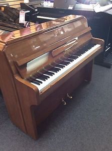 ZENDER ACOUSTIC PIANO IN EXCELLENT CONDITION. SMALL WITH FREE UK DELIVERY
