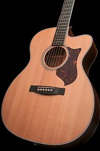 Martin Performing Artist Series OMCPA3 Acoustic / Electric Guitar w/ hard case