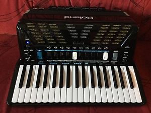TOP ROLAND Midi Akkordeon FR-3x, mit MM-Sounderweiter. Stick, Garant. bis Jan.19