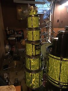 11 pc Pearl Drum Set