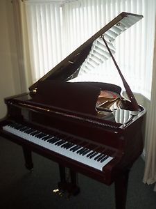 STEINBACH POLISHED DARK MAHOGANY  Baby Grand Piano