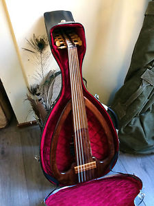 Electric Floating-Bridge Syrian SUKAR Oud Ud + Custom Hard Case