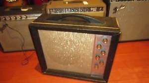Vintage 1960's Silvertone Model 1472 Combo Amplifier for Electric Guitar