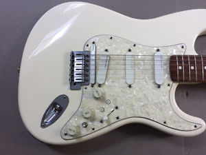 Fender Strat Roland Ready upgraded PU's Lace Gold and Blue