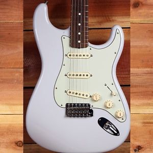 FENDER RARE LILAC! Classic Series 60s Stratocaster 2015 Special Ed Strat 1349