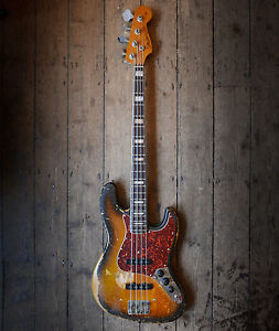 1968 VINTAGE FENDER JAZZ BASS SUNBURST BLOCK INLAYS WITH HARDSHELL CASE