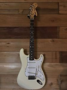 1983 1984 Fender Squire Stratocaster SQ Made in Japan Big Headstock MIJ