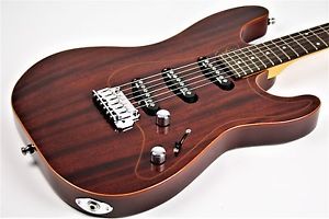 Godin RG-3 Passion Mahogany RN W/GigBag Free Shipping.