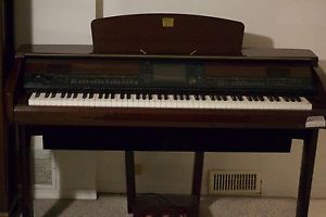 Yamaha Clavinova CVP-709 Piano