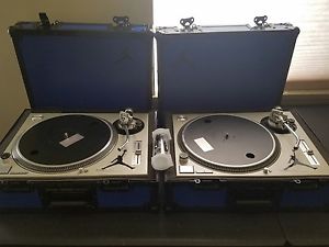 2 technic turntables 1200