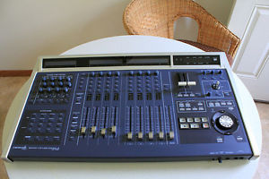 Roland V-Studio 700 Digital Recording Workstation - VS-700C and VS-700R