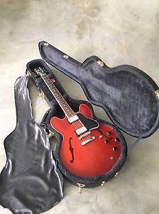 Gibson ES 335 Cherry Perfect With Case And COA 2010