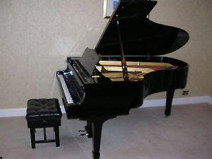 YAMAHA C3 GRAND PIANO. STUNNING TOUCH AND TONE  5 YEAR GUARANTEE