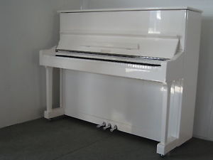 BENTLEY KLAVIER -weiß- UP-123 classic -sehr schönes design von REHA-PIANO-AURICH