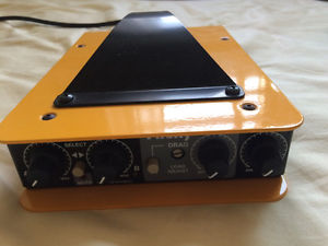 radial firefly-based DI preamplifier guitar effects pedal