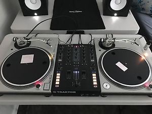 Technics SL 1200 Pair (MK5 / M3D) cartridges, needles, & mixer not included