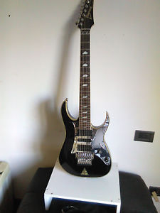 Chitarra Elettrica Ibanez Universe 7 corde