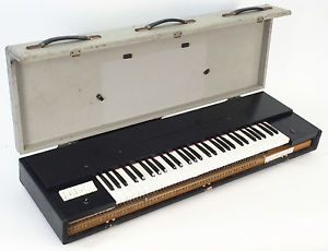 1970s HOHNER CLAVINET D6 VINTAGE ELECTRONIC C KEYBOARD SYNTH PIANO D-6