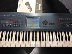 Korg Triton Extreme 61 Key (EXT61) Music Workstation/Sample Synthesizer Keyboard