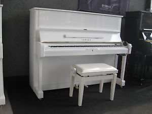 YAMAHA U1 mit Silent-System -weiß hochglanz - von REHA-PIANO-AURICH