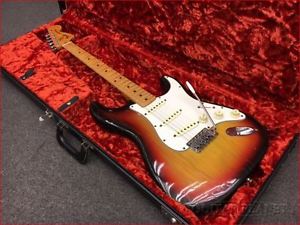 Fender USA 1977 Stratocaster Sunburst / Maple Used w / Gigbag FREE SHIPPING