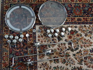 DW Collectors floor tom hardware set: legs, brackets, lugs, t-rods, hoops, badge