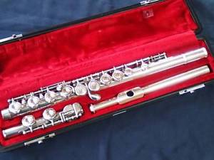 Yamaha YFL 311 Querflöte inkl. Vollsilber Kopfstück