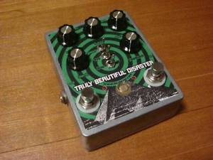 Devi Ever Truly Beautiful Disaste fuzz guitar effects pedal