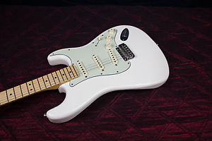 Fender Deluxe Roadhouse Stratocaster Olympic White 2016