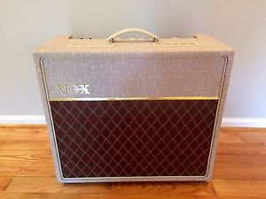 Vox AC15HW1 15-watt 1x12" Handwired Tube Combo