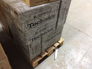 Technics SL-1210 MK5 DJ Direct Drive Professional Turntable Black NEW SEALED