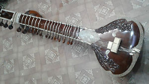 SITAR,AMAZING VINTAGE 40TO45 YEARS OLD,RAVI SHANKAR FOR PROFESSIONAL PLAY,W.BOX