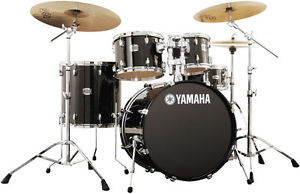 YAMAHA SBP-2F5RBL Stage Custom Birch Drumset B-W