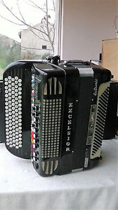 Accordéon Excelsior Mod.2000C de collection + Excelsior Aut. Walking Bass / Rhyt