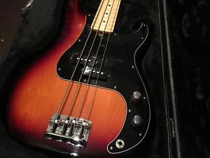 Fender: Electric Bass American Standard Precision Bass UG USED
