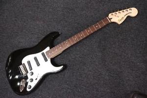 Squier Deluxe Hot Rails Strat BLK E-Guitar