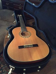 Blueridge BR-CS Classical Guitar with Case