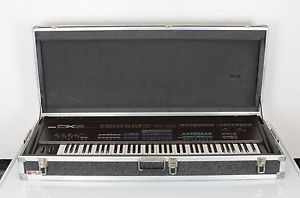 Yamaha DX5 Japan Digital Synthesizer Rare Hard Case Clean Works