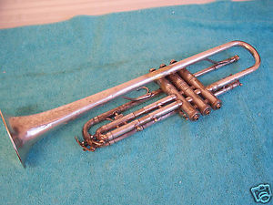 1930 - 35 KING Liberty model HN White Trumpet silver finish good used condition