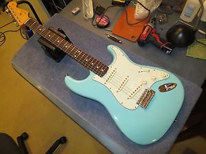 FENDER  Classic Series 60s Stratocaster 2015 - FSR Cerulean Blue