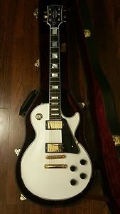 2010 gibson les paul custom alpine white