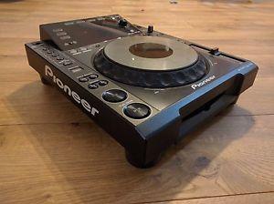 Pioneer CDJ 900