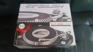 EPSILON INNO-PROPAK DJT-1300 USB Turntable (2) and INNO-MIX2 Mixer (1) Black