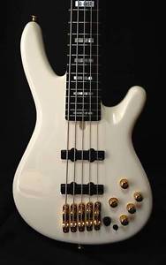 YAMAHA BB-NE2 Nathan East 2006 5strings E-Bass