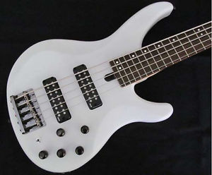 YAMAHA TRBX505 Used  w/ Gigbag