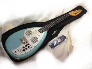 VOX APACHE1 APACHE 1 Travel Electric Guitar Short Scale Built-in Speaker Rare