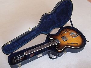 Guitarra Eléctrica Gibson USA  ES-335