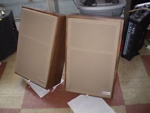 1 pair (2) Electro-Voice   EV FR-200 PA speakers  OAK FINISH
