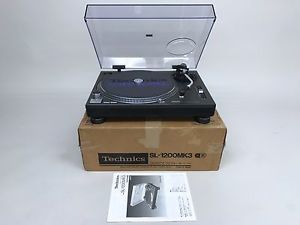 Technics SL-1200 MK3 Turntables in Mint Condition with Original Box